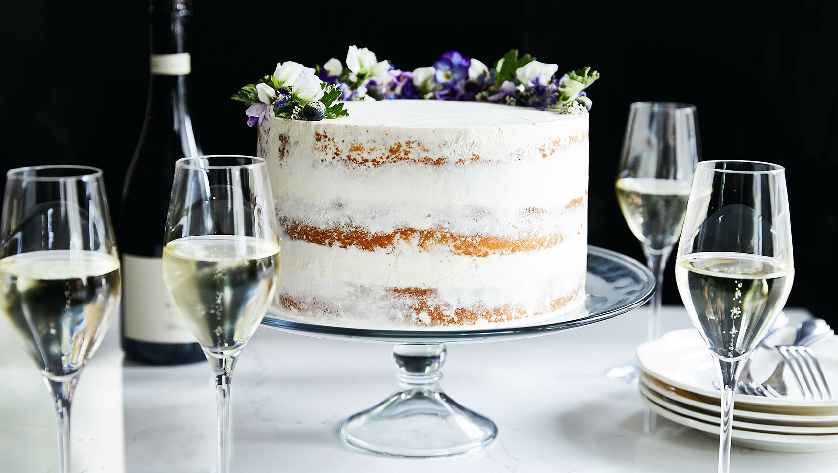 Il Solito Wedding Cake & Champagne